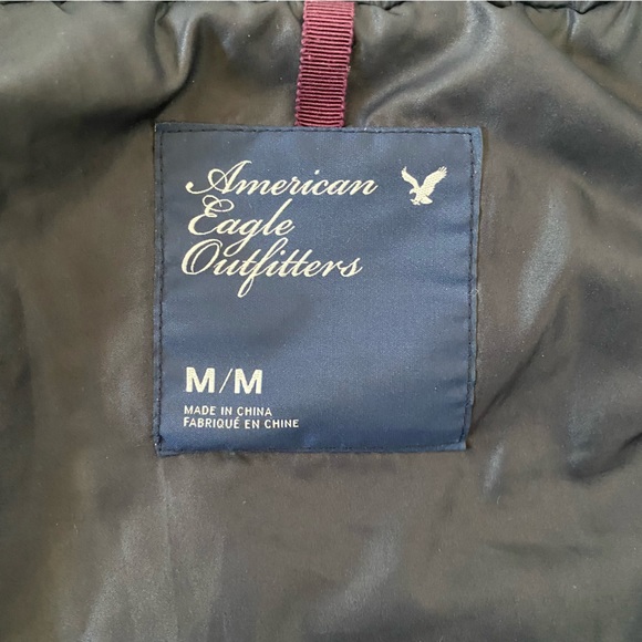 American Eagle Puffer Vest size medium - Picture 7 of 9